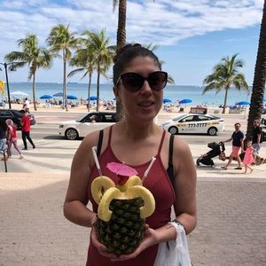 Meet your Posher, Nikki